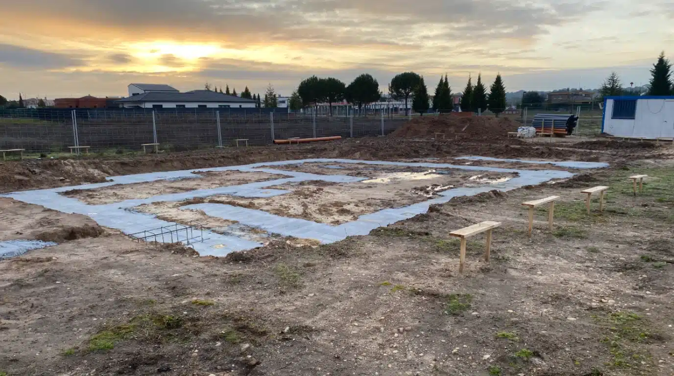 Cimentación con geotextil y armadura - construcción en hormigón